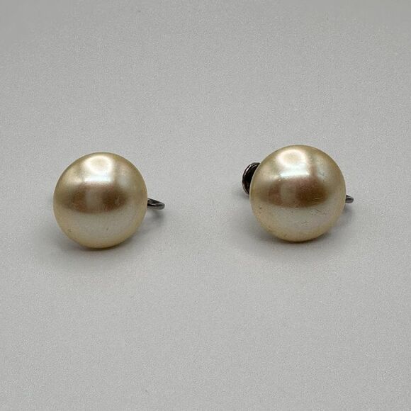 Vintage Pearl Button Costume Earrings Richelieu Clip On 16 mm - Picture 5 of 8